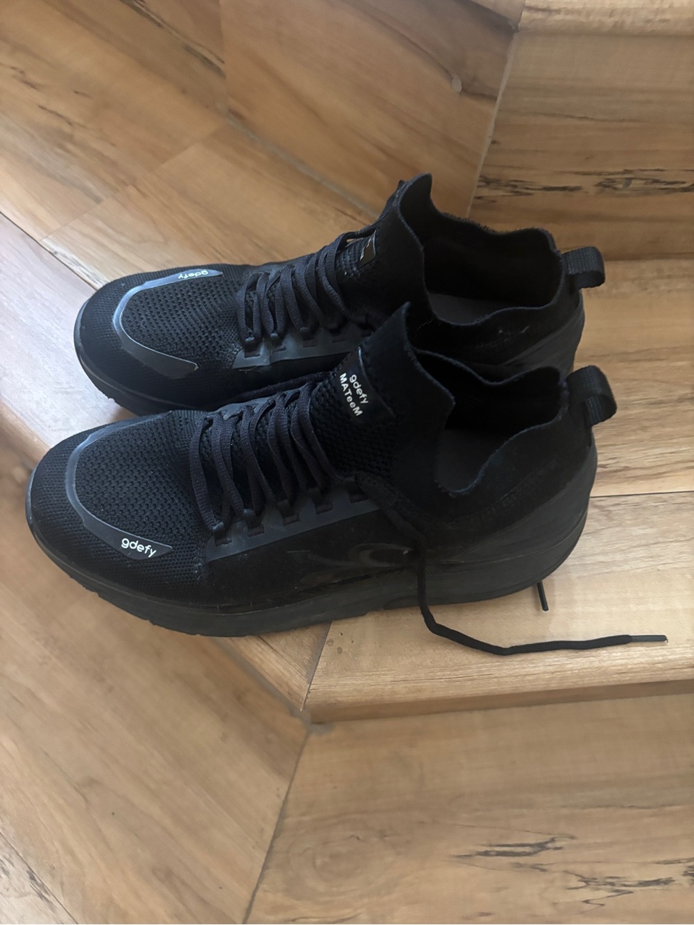 GDEFY Men's MATeeM VersoShock Proven Pain Relief Shoes Black Gravity Defyer WIDE